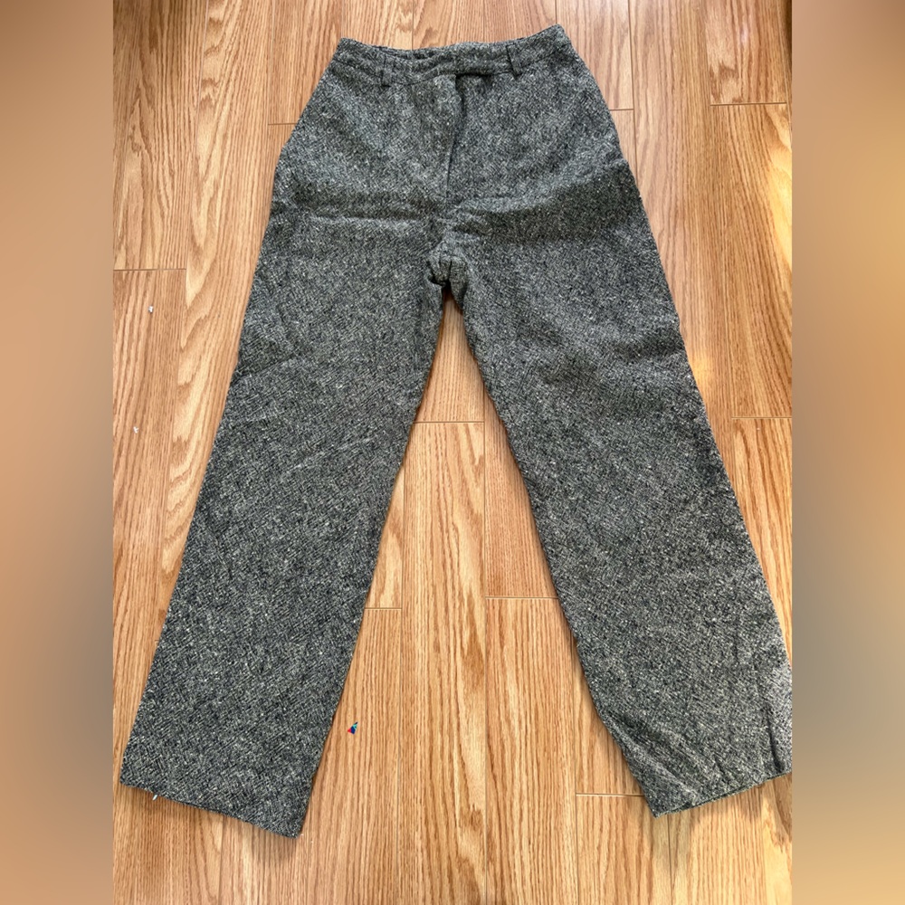 Womenโs Gray Tweed Wide-Leg Pants